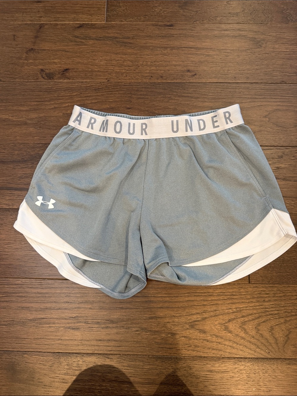 Under Armour Women's Gray Athletic Shorts with White Trim - Small - C76-028
